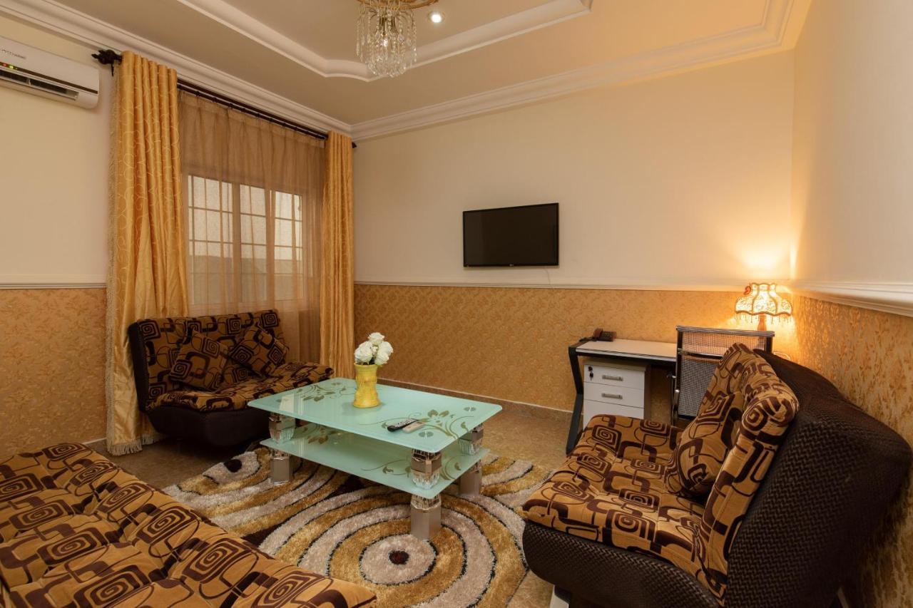 Ag Hotel And Suites Ogbodjo Εξωτερικό φωτογραφία
