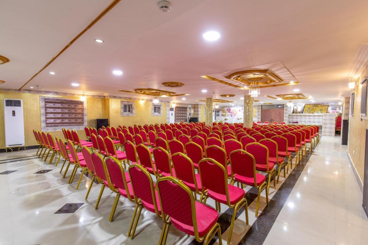 Ag Hotel And Suites Ogbodjo Εξωτερικό φωτογραφία