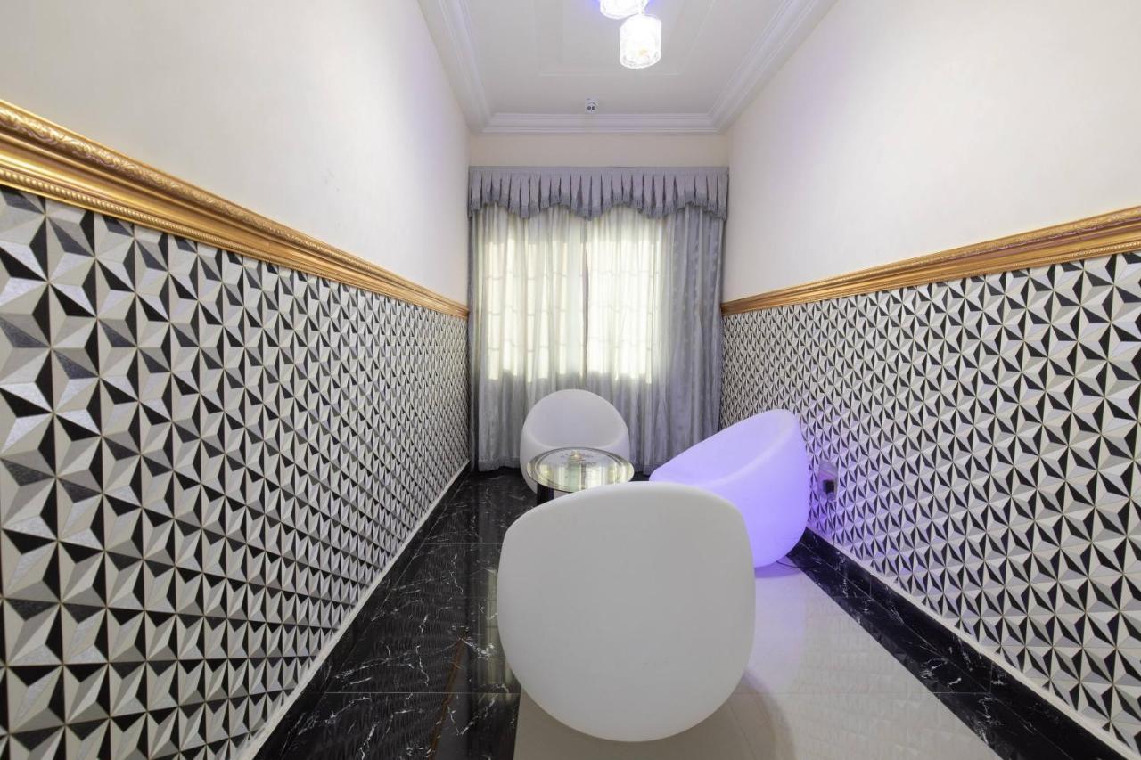 Ag Hotel And Suites Ogbodjo Εξωτερικό φωτογραφία