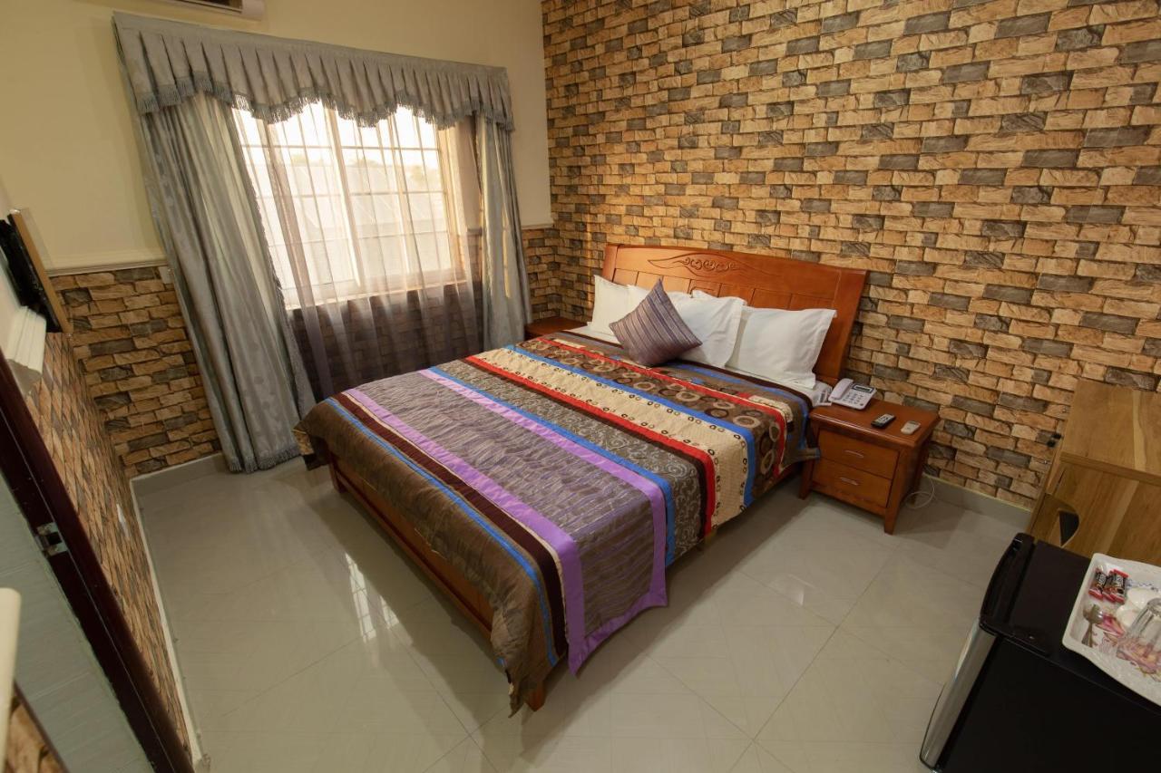 Ag Hotel And Suites Ogbodjo Εξωτερικό φωτογραφία