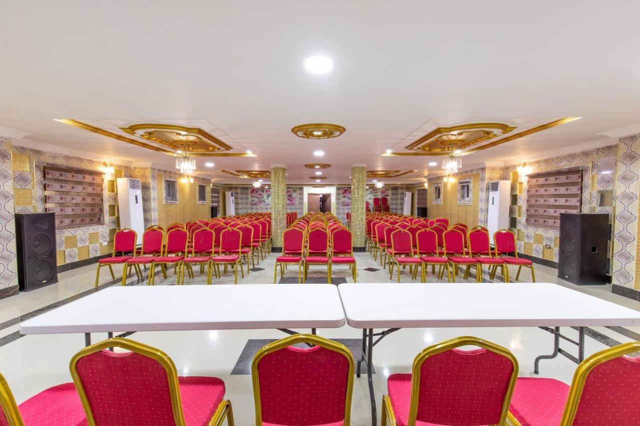Ag Hotel And Suites Ogbodjo Εξωτερικό φωτογραφία