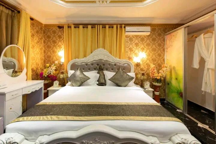 Ag Hotel And Suites Ogbodjo Εξωτερικό φωτογραφία