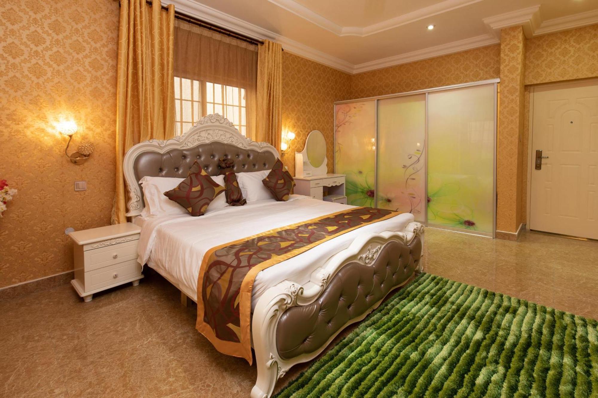 Ag Hotel And Suites Ogbodjo Εξωτερικό φωτογραφία