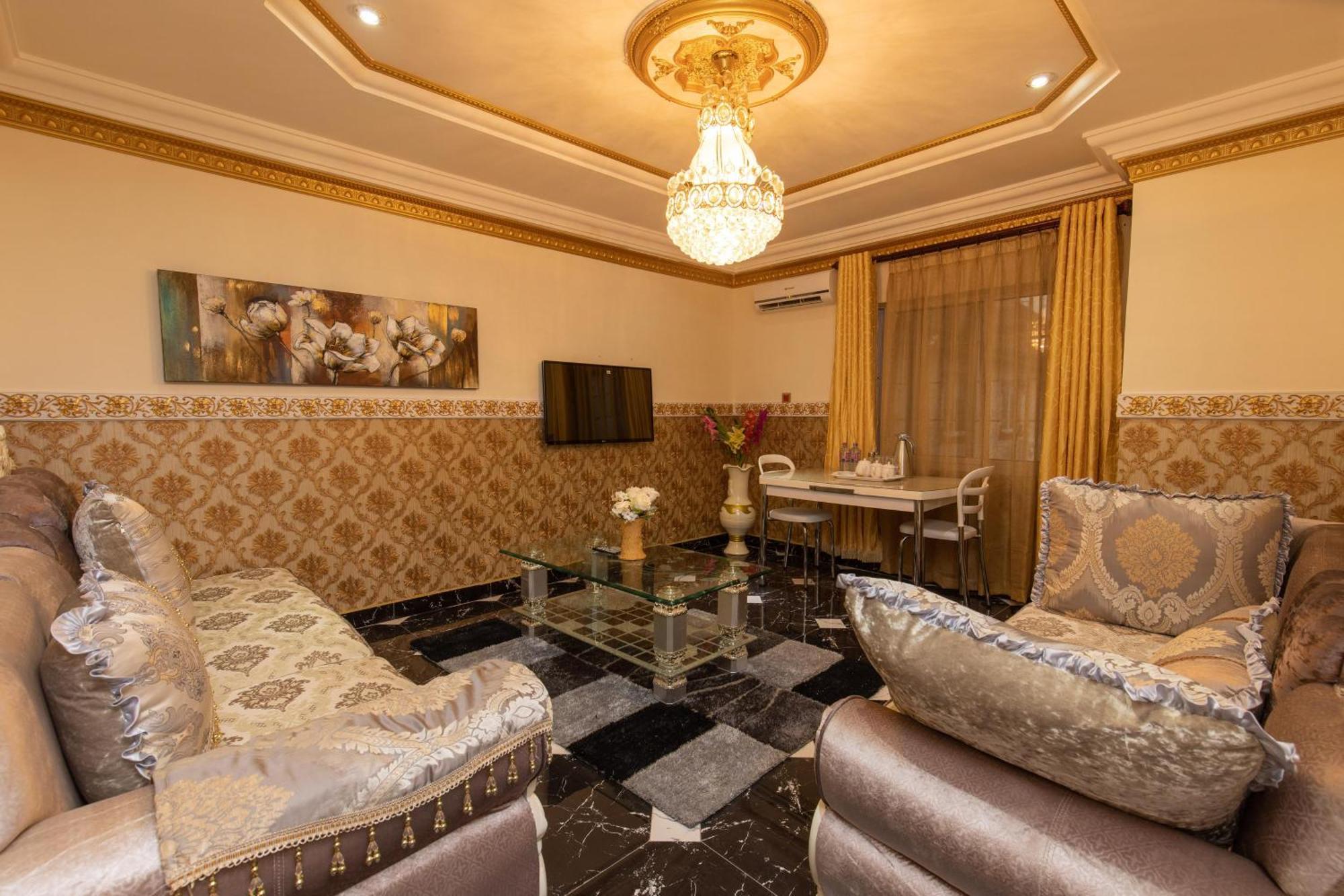 Ag Hotel And Suites Ogbodjo Εξωτερικό φωτογραφία